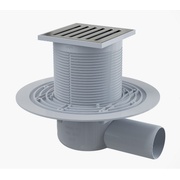 Сливной трап для ванны AlcaPlast 105 × 105/50, подводка – боковая, решетка латунь-хром, гидрозатвор – мокрый
