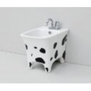 Биде напольное ArtCeram Cow 38x52 см белый с черным декором
