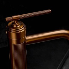 Boheme Eterna 171-BRB Для раковины Брашированная бронза Смеситель 16,7x5,4x18 см, для раковины, Италия - фото 1 - фото 4
