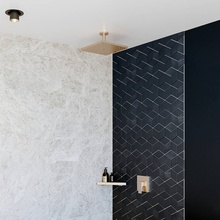 Hansgrohe Raindance E 26250990 Полированное золото Верхний душ 30x30x15,8 см, Германия - фото 1 - фото 3