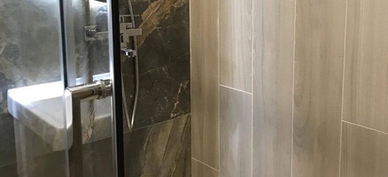 Отзыв о Kerranova Madera: плитка под мрамор и дерево - удачная комбинация для стильной ванной